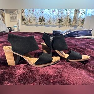 TOMS Women's Majorca Suede Cutout Block Heel size 9